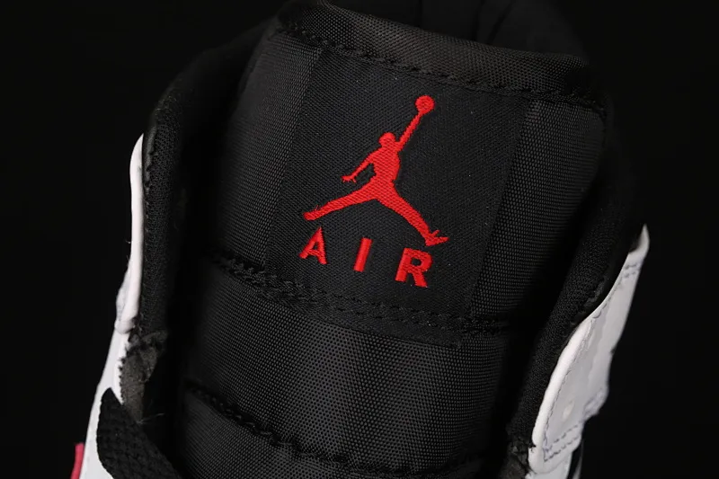 All categories Air Jordan Jordan series basketball shoes Air Jordan 1 Mid Air Jordan 1 Mid AJ1 Joe 1 black and white red hook Zhongbang basketball shoes 554724-075